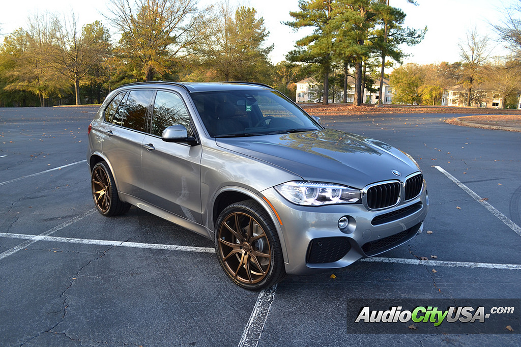 photo 5 BMW X5 M custom wheels Varro VD 01 22x9.0, ET , tire size 295/30 R22. 22x10.5 ET 335/25 R22