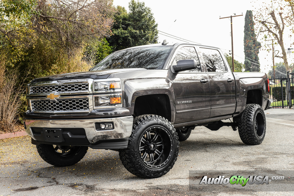 photo 3 Chevrolet Silverado 2500HD custom wheels Red Dirt Road RD01 20x12.0, ET , tire size 315/60 R20. x ET 