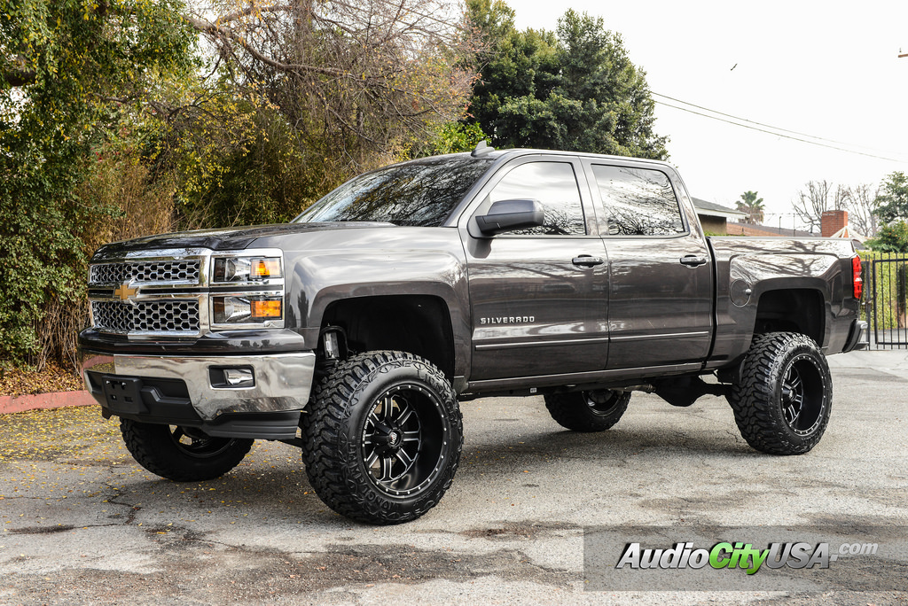 photo 4 Chevrolet Silverado 2500HD custom wheels Red Dirt Road RD01 20x12.0, ET , tire size 315/60 R20. x ET 