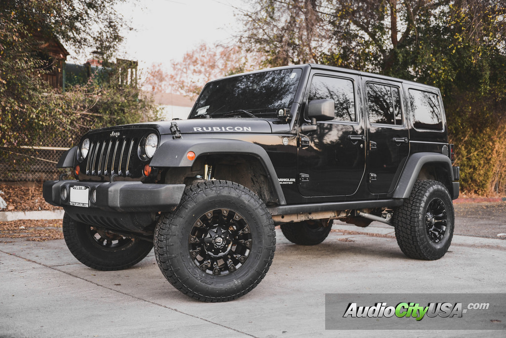 photo 3 Jeep Wrangler custom wheels Fuel Vapor D560 17x9.0, ET , tire size 315/70 R17. x ET 