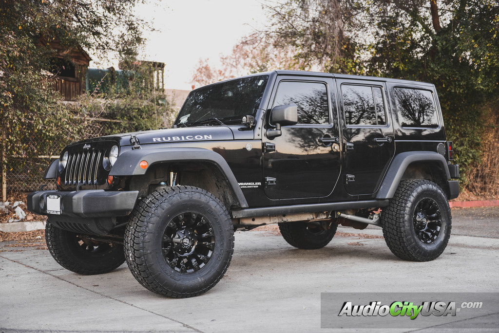 photo 6 Jeep Wrangler custom wheels Fuel Vapor D560 17x9.0, ET , tire size 315/70 R17. x ET 