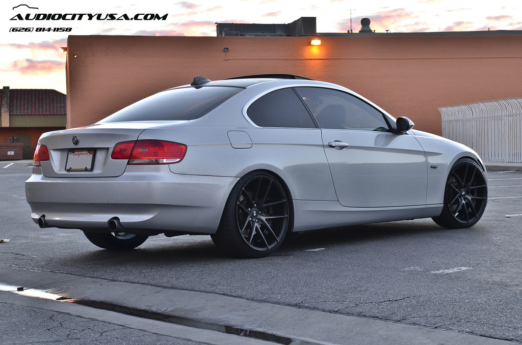 photo 2 BMW 335 custom wheels Niche Targa M130 20x8.5, ET , tire size 225/35 R20. 20x10.5 ET 255/30 R20
