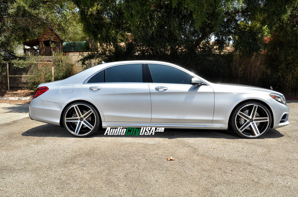 photo 2 Mercedes-Benz S-Class custom wheels Giovanna Dramuno 5 22x9.0, ET , tire size 245/30 R22. 22x10.5 ET 295/25 R22
