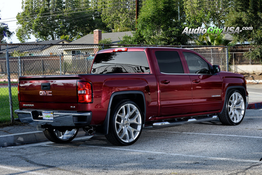 photo 2 GMC Sierra 2500HD custom wheels OEM 26x10.0, ET , tire size 305/30 R26. x ET