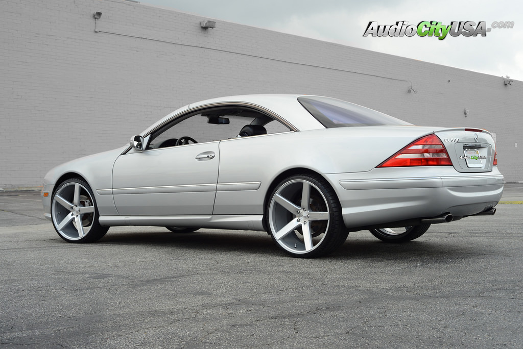 photo 4 Mercedes-Benz CL-Class custom wheels Niche Milan M135 22x9.0, ET , tire size 235/30 R22. 22x10.5 ET 275/25 R22