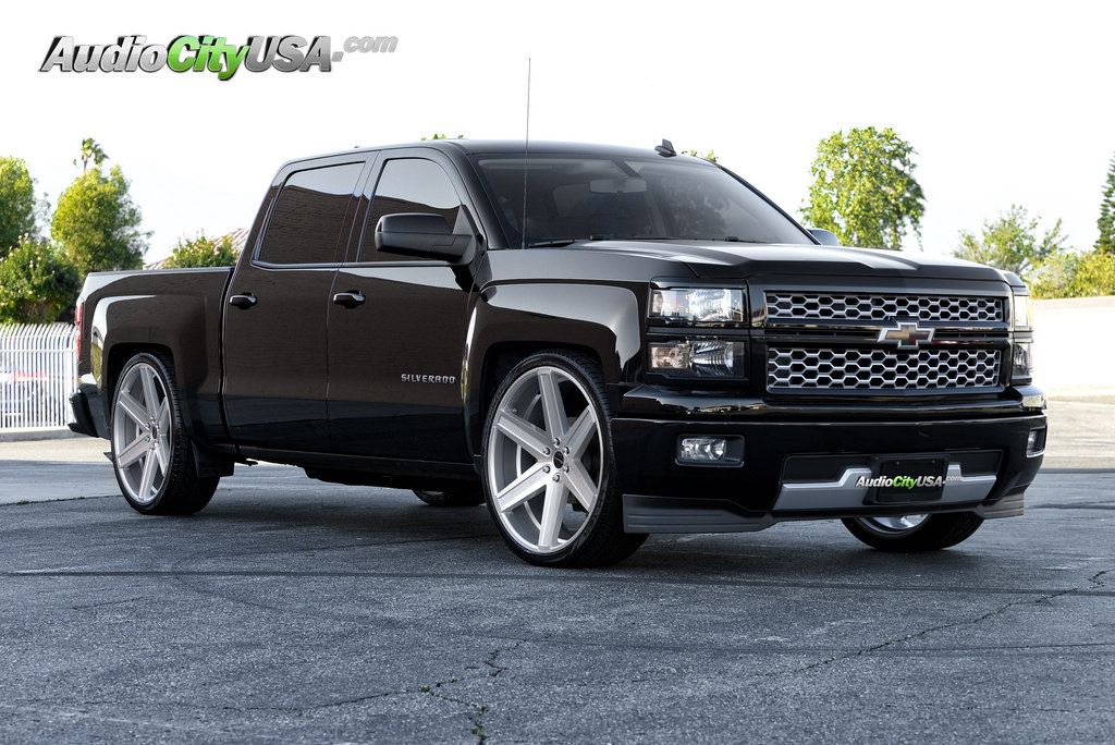 photo 2 Chevrolet Silverado 3500HD custom wheels Giovanna Dramuno 6 26x, ET , tire size X R26. x ET 