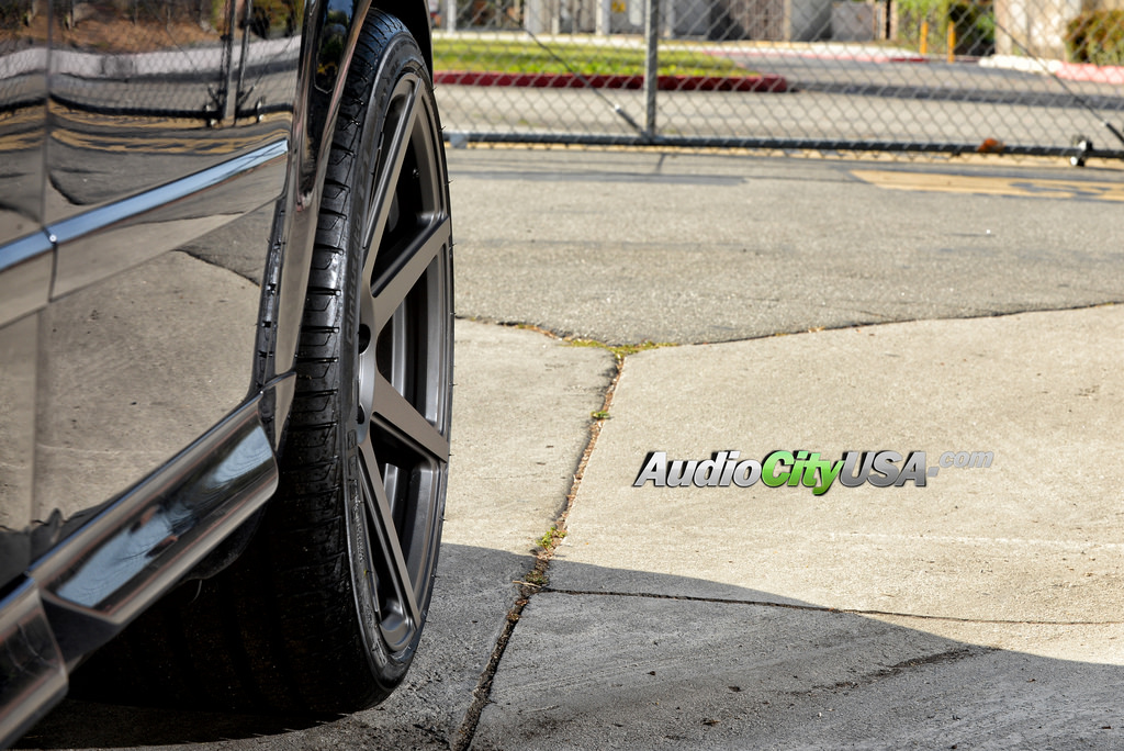 photo 4 Audi S4 custom wheels Vertini Dynasty 19x8.5, ET , tire size X R19. 19x9.5 ET 