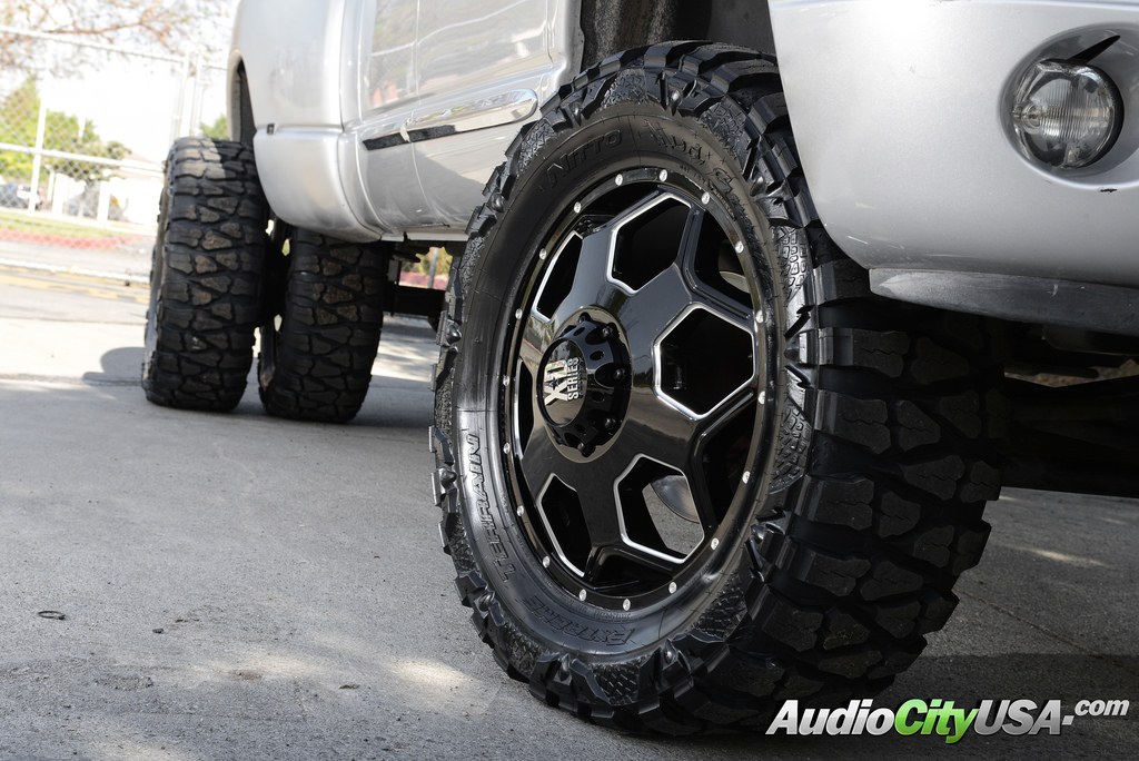 photo 3 Dodge Ram 3500 custom wheels XD 815 Battalion 22x8.25, ET , tire size 345/55 R22. x ET 