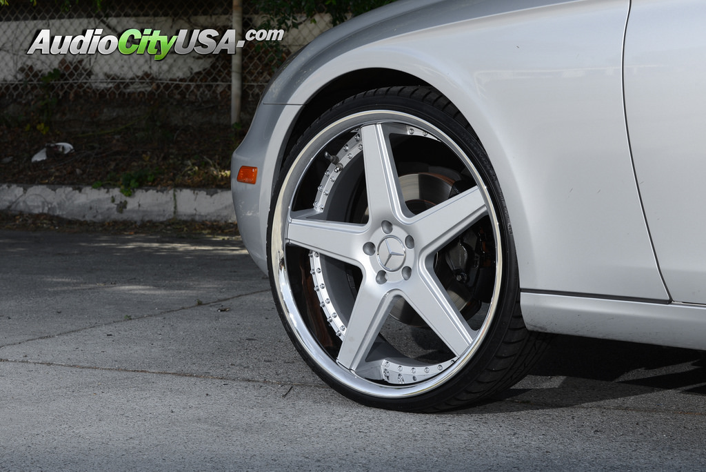 photo 4 Mercedes-Benz CLS-Class custom wheels Azad A0008 22x9.0, ET , tire size 225/30 R22. 22x10.5 ET 275/25 R22