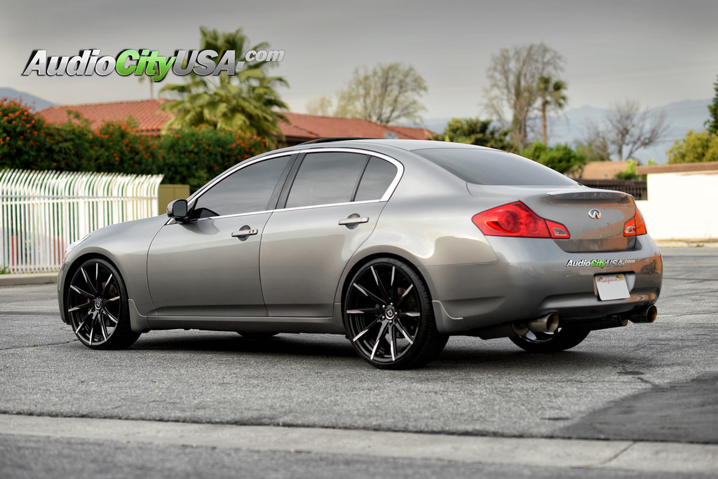 photo 2 Infiniti G35x custom wheels Lexani CSS 15 22x9.0, ET , tire size 235/30 R22. 22x10.0 ET 255/30 R22