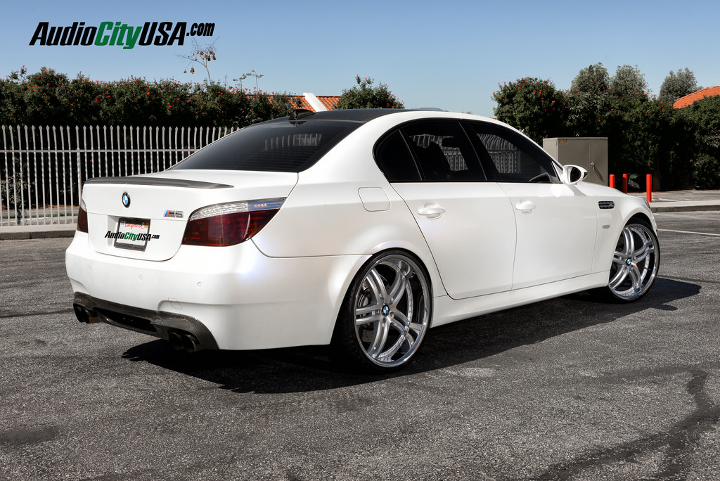 photo 2 BMW M5 custom wheels XIX X15 22x9.0, ET , tire size 235/30 R22. 22x10.5 ET 275/25 R22