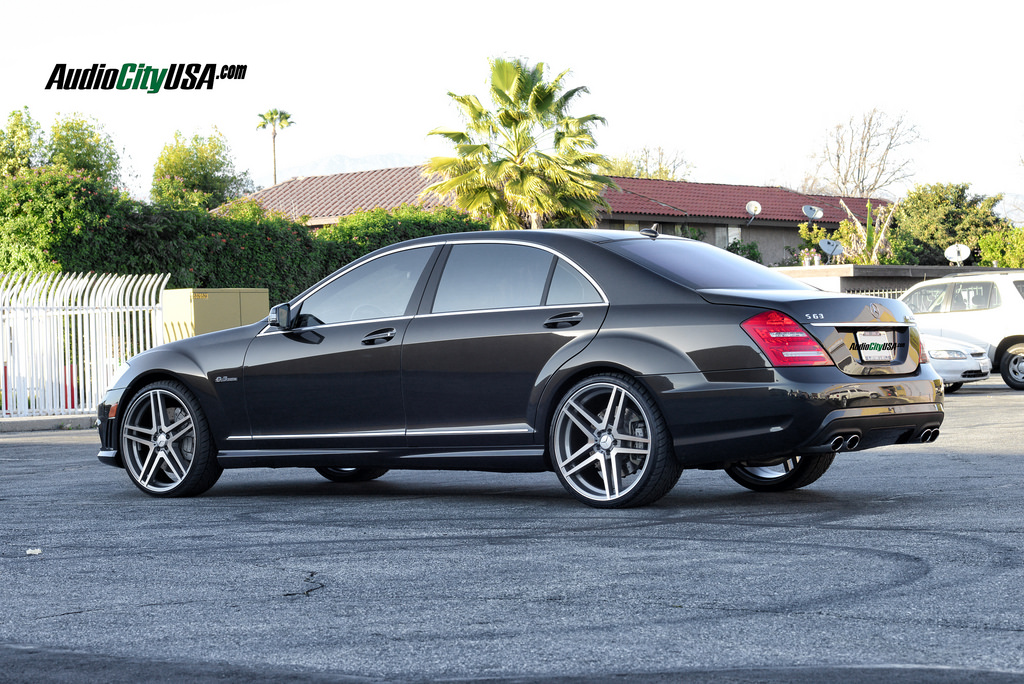 photo 3 Mercedes-Benz S-Class custom wheels Road Force RF005 22x9.0, ET , tire size 245/30 R22. 22x10.5 ET 295/25 R22