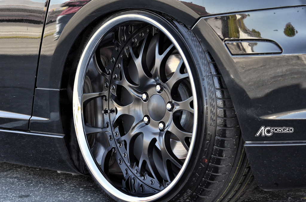 photo 4 Chrysler Crossfire custom wheels AC 313 19x9.0, ET , tire size 225/35 R19. 19x11.0 ET 265/30 R19