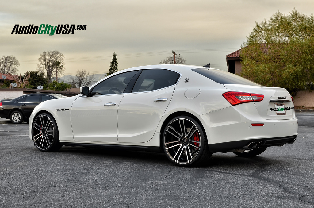 photo 3 Maserati Ghibli custom wheels Koko Kuture 22x9.0, ET , tire size 245/30 R22. 22x10.5 ET 295/25 R22