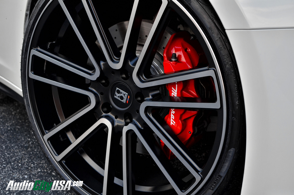 photo 8 Maserati Ghibli custom wheels Koko Kuture 22x9.0, ET , tire size 245/30 R22. 22x10.5 ET 295/25 R22