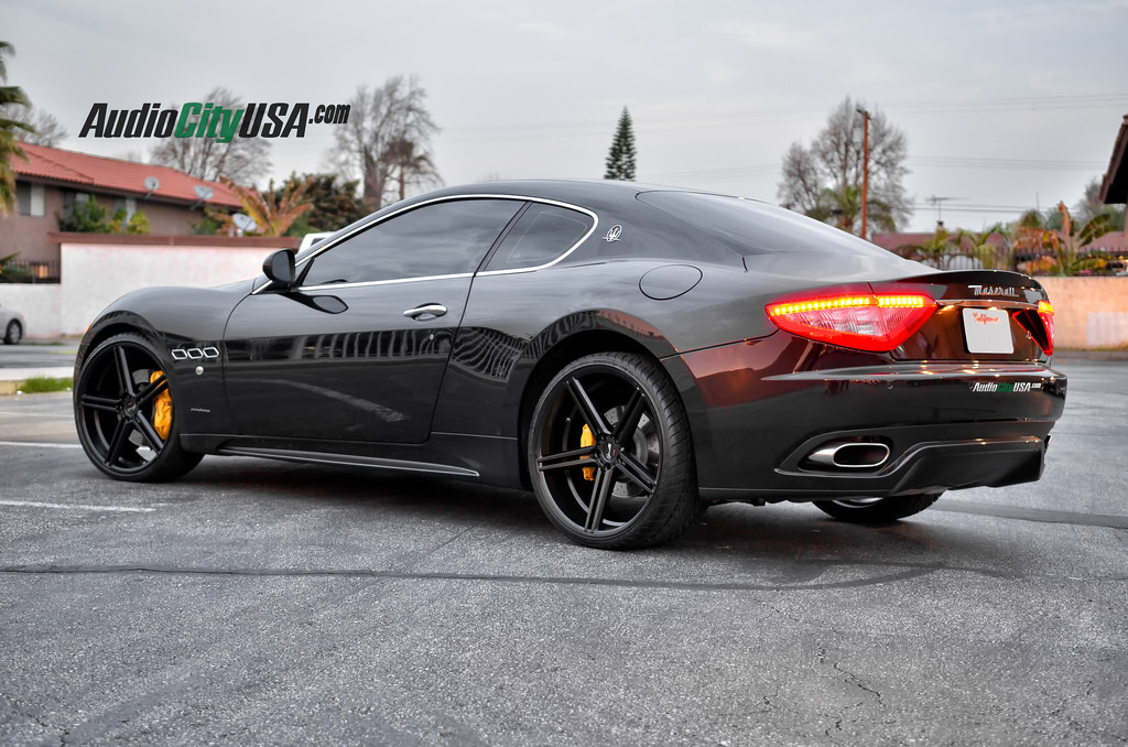 photo 5 Maserati GranTurismo custom wheels Gianelle Lucca 22x9.0, ET , tire size 245/30 R22. 22x10.5 ET 295/25 R22