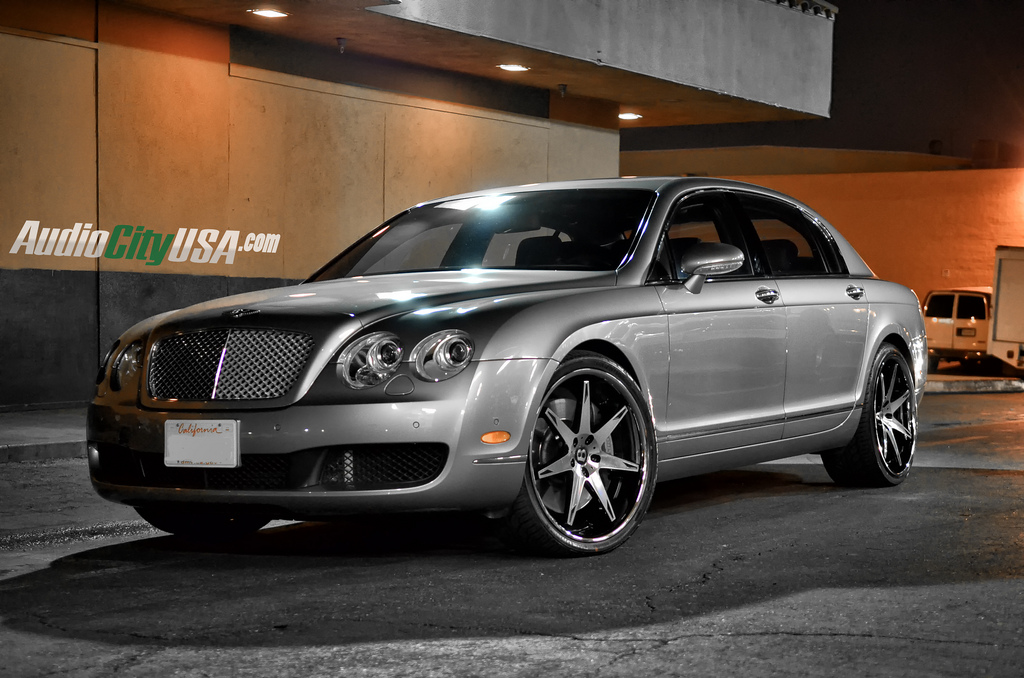 photo 4 Bentley Continental Flying Spur custom wheels Lexani R Fourteen 22x9.0, ET , tire size 285/30 R22. 22x10.0 ET 
