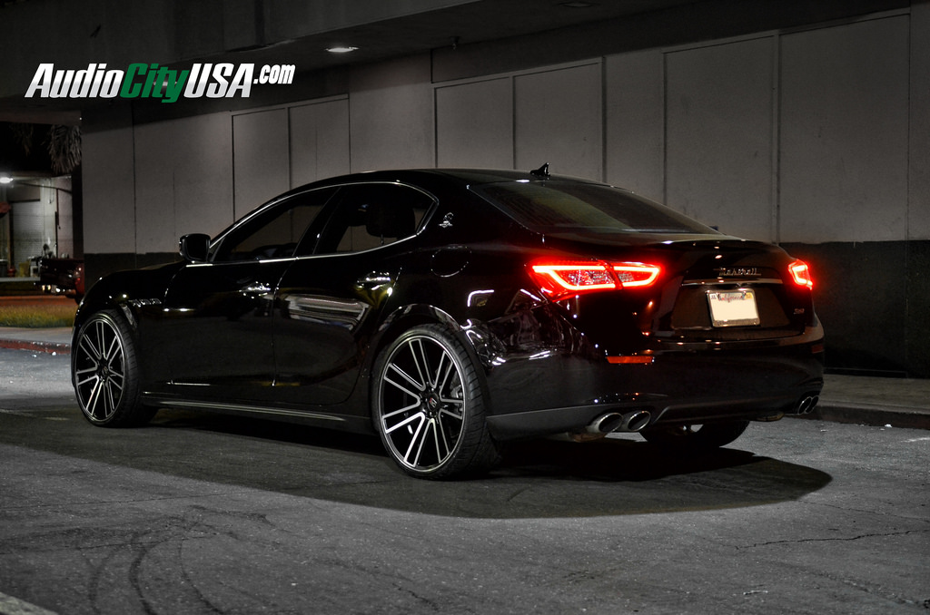 photo 6 Maserati Ghibli custom wheels Koko Kuture  Massa7 22x9.0, ET , tire size 255/30 R22. 22x10.5 ET 295/25 R22