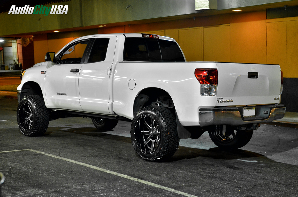 photo 3 Toyota Tundra custom wheels Fuel Maverick D262 22x12.0, ET , tire size 315/50 R22. x ET 