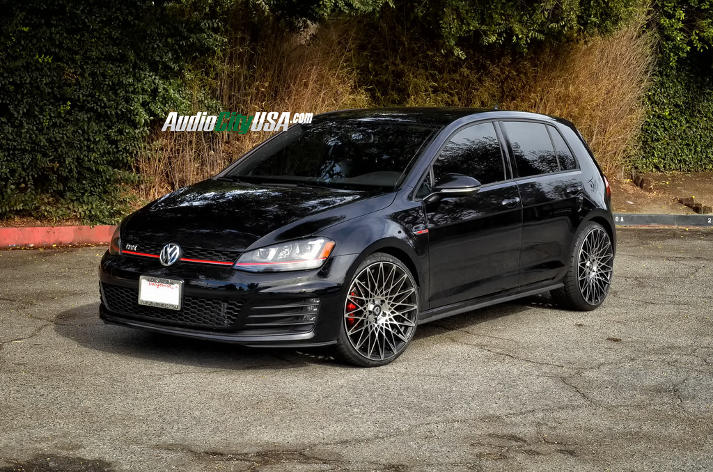 photo 3 Volkswagen GTI custom wheels Lexani CSS 16 20x8.5, ET , tire size X R20. x ET