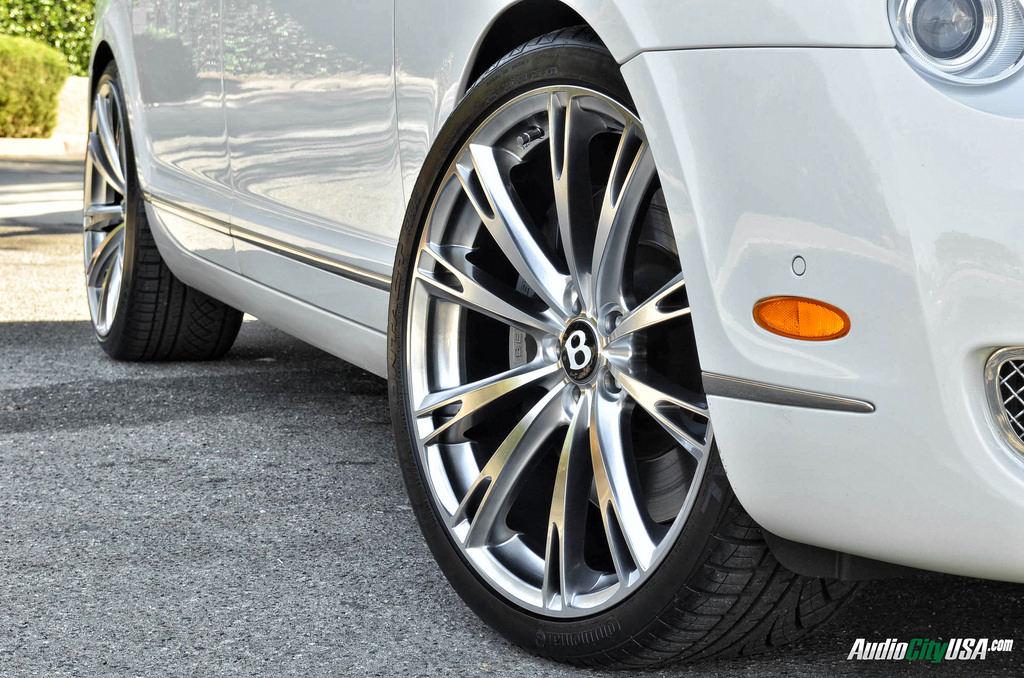 photo 1 Bentley Continental Flying Spur custom wheels ACE Aspire Hyper 22x9.0, ET , tire size 285/30 R22. 22x10.5 ET 