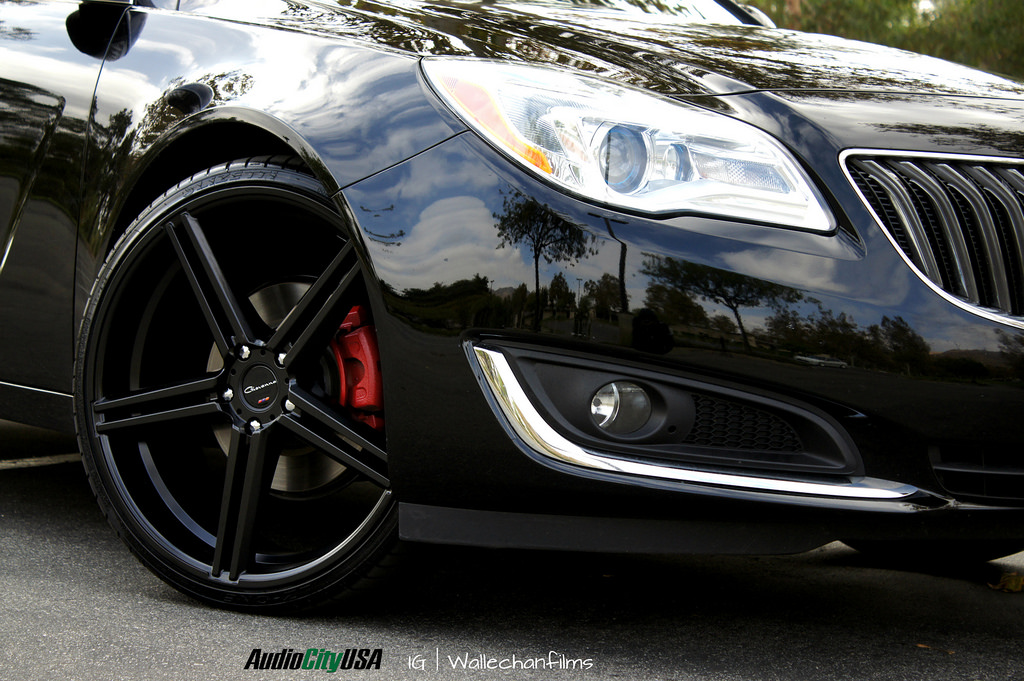 photo 1 Buick Regal custom wheels Gianelle Lucca 22x9.0, ET , tire size 225/30 R22. 22x10.5 ET 275/25 R22