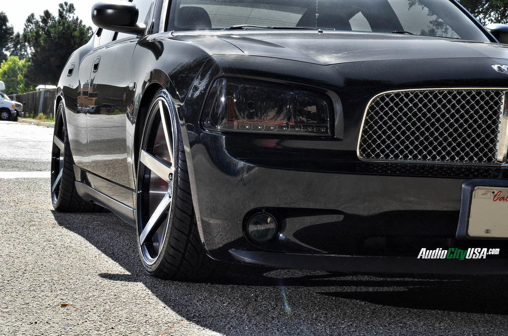 photo 2 Dodge Charger custom wheels STR 607 22x9.0, ET , tire size 255/30 R22. 22x10.0 ET 295/25 R22