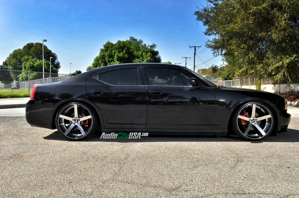 photo 4 Dodge Charger custom wheels STR 607 22x9.0, ET , tire size 255/30 R22. 22x10.0 ET 295/25 R22