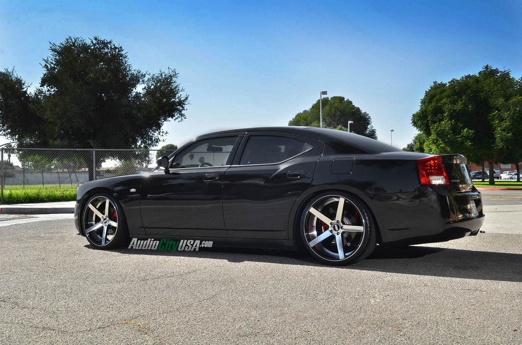 photo 6 Dodge Charger custom wheels STR 607 22x9.0, ET , tire size 255/30 R22. 22x10.0 ET 295/25 R22