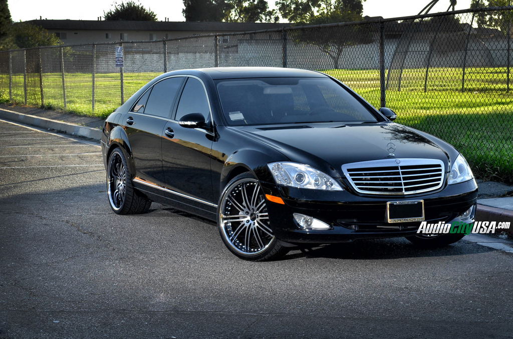 photo 3 Mercedes-Benz S-Class custom wheels Vertini Hennessey 22x9.0, ET , tire size 245/30 R22. 22x10.5 ET 295/25 R22