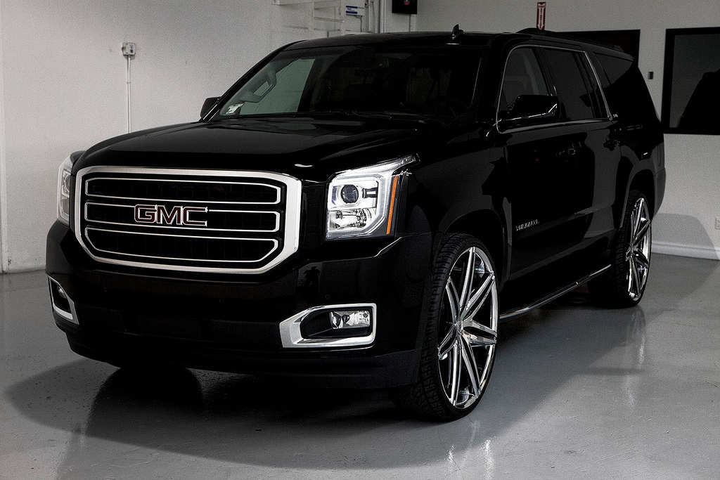 photo 3 GMC Yukon XL 1500 custom wheels Lexani Johnson 2 28x, ET , tire size X R28. x ET 