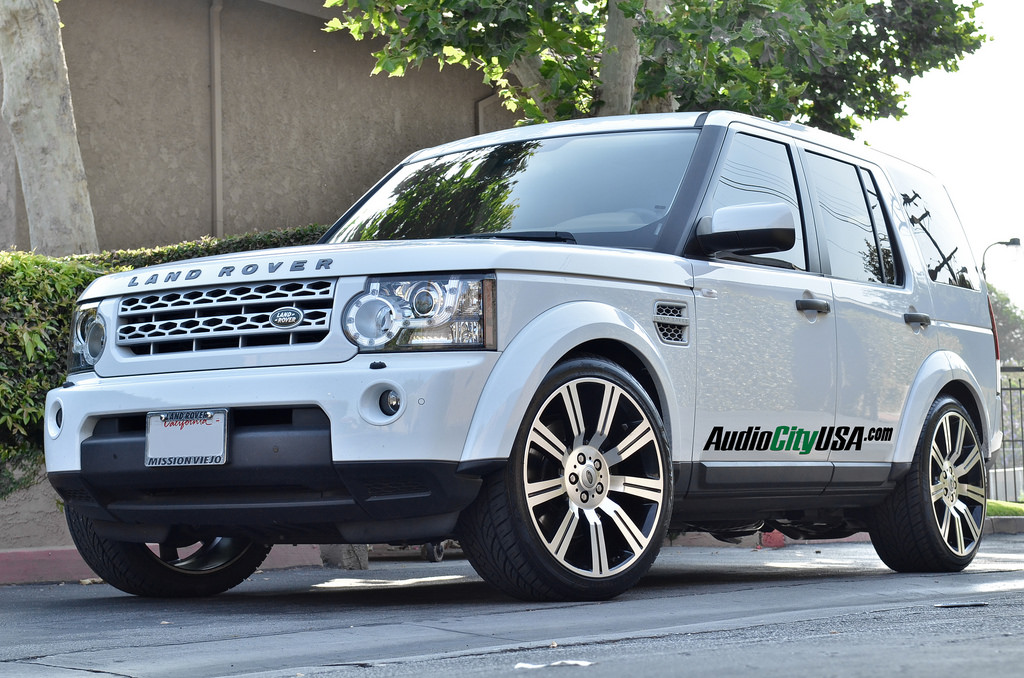 photo 3 Land Rover LR4 custom wheels Stormer Replica 22x9.5, ET , tire size 265/40 R22. x ET 