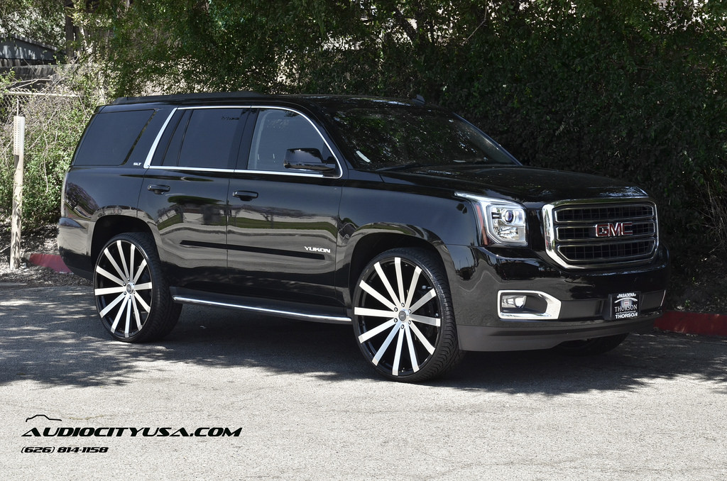 photo 2 GMC Yukon custom wheels Velocity VW 12 28x10.0, ET , tire size 295/25 R28. x ET 