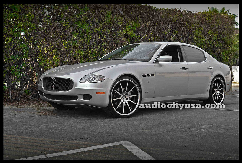 photo 2 Maserati Quattroporte custom wheels Lexani R10 22x9.0, ET , tire size 265/30 R22. 22x10.5 ET 295/25 R22