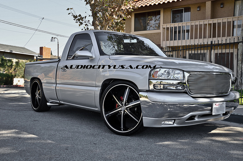 photo 1 Chevrolet Silverado 1500 custom wheels U2 55 24x, ET , tire size 275/30 R24. x ET 