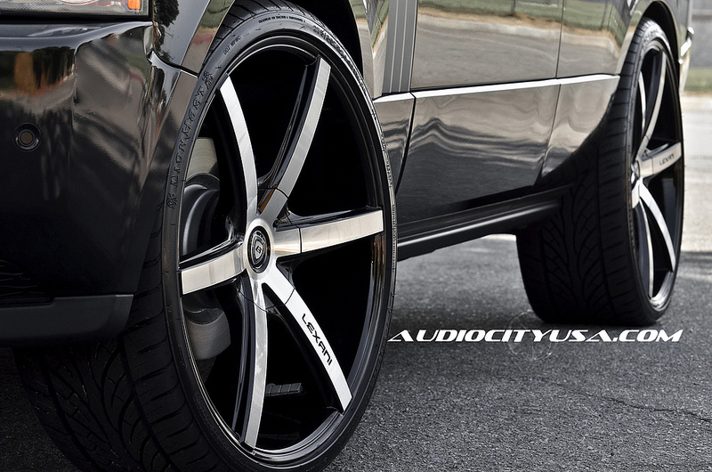 photo 1 Land Rover Range Rover custom wheels Lexani R six 24x, ET , tire size 275/30 R24. x ET 