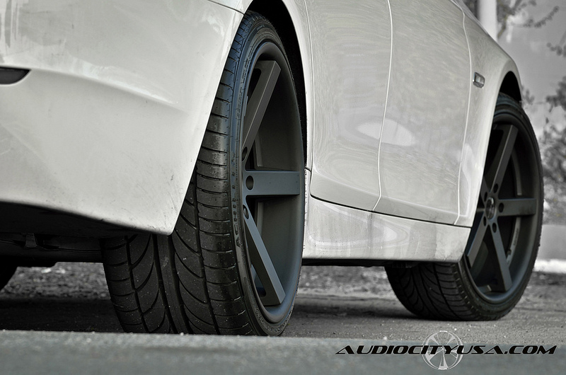 photo 2 BMW 528 custom wheels Giovanna Mecca 20x8.5, ET , tire size 245/35 R20. 20x10.0 ET 275/30 R20
