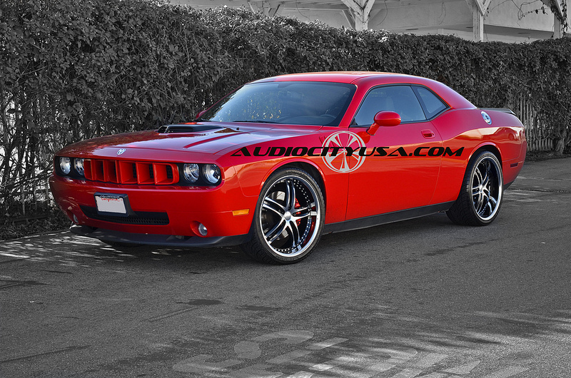 photo 2 Dodge Challenger custom wheels XIX X 15 22x9.0, ET , tire size 265/35 R22. 22x10.5 ET 295/30 R22