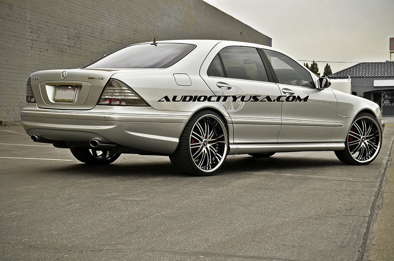 photo 3 Mercedes-Benz S-Class custom wheels XIX X 23 22x9.0, ET , tire size X R22. 22x10.5 ET 