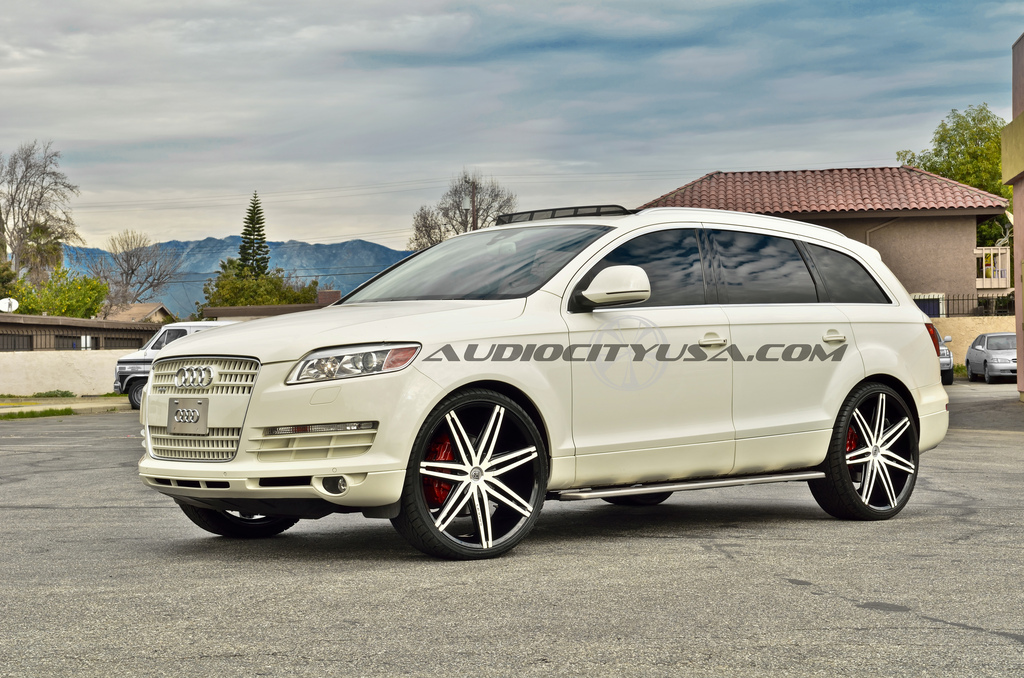 photo 5 Audi Q7 custom wheels Lexani Johnson 24x10.0, ET , tire size 275/30 R24. x ET