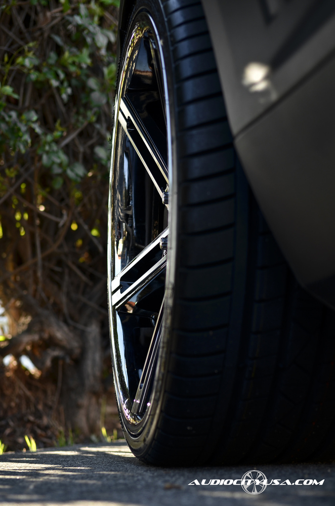 photo 4 Chevrolet Camaro custom wheels Zanetti Capri 22x9.0, ET , tire size 265/35 R22. 22x10.5 ET 295/30 R22