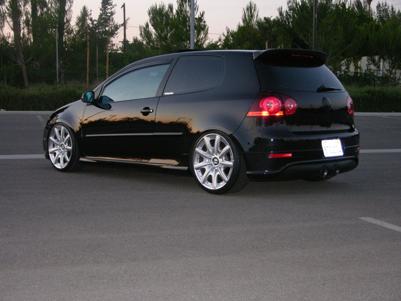 photo 3 Volkswagen Rabbit custom wheels Bentley GT 2-pc 19x9.0, ET +41, tire size 225/35 R19. x ET 