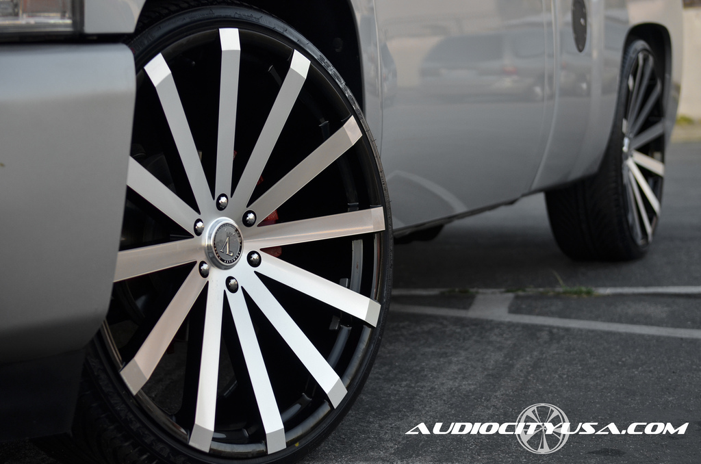 photo 4 Chevrolet Silverado 1500 custom wheels Velocity VW 12 26x10.0, ET , tire size 255/30 R26. x ET 
