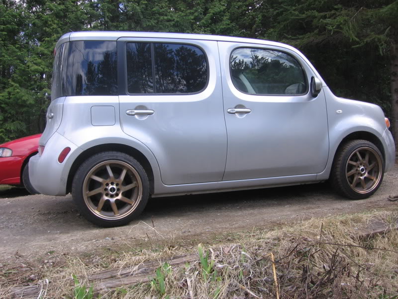photo 1 Nissan Cube custom wheels Falken Hanabis 17x9.0, ET +20, tire size 215/45 R17. x ET 
