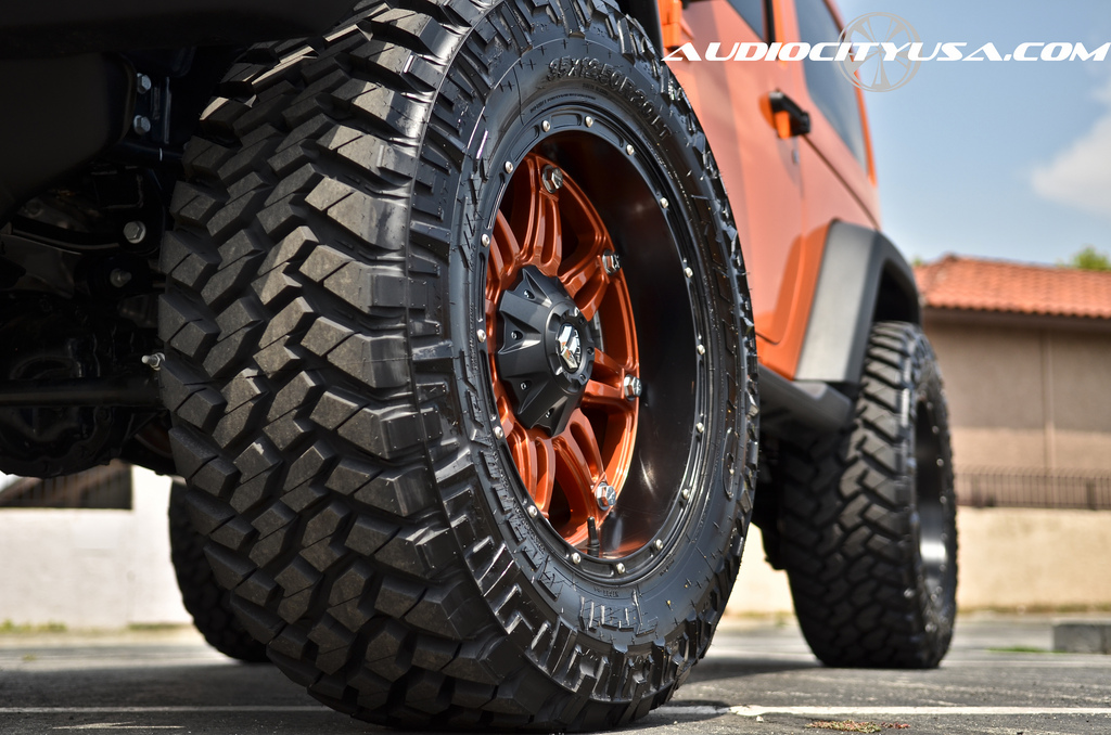 photo 4 Jeep Wrangler custom wheels Fuel Hostage 20x9.0, ET , tire size 315/60 R20. x ET 