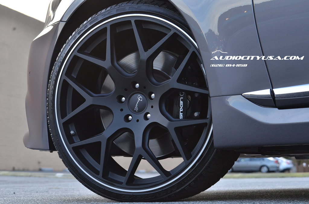 photo 1 Lexus LS 460 custom wheels Gianelle Puerto 22x9.0, ET , tire size 245/30 R22. 22x10.5 ET 295/25 R22