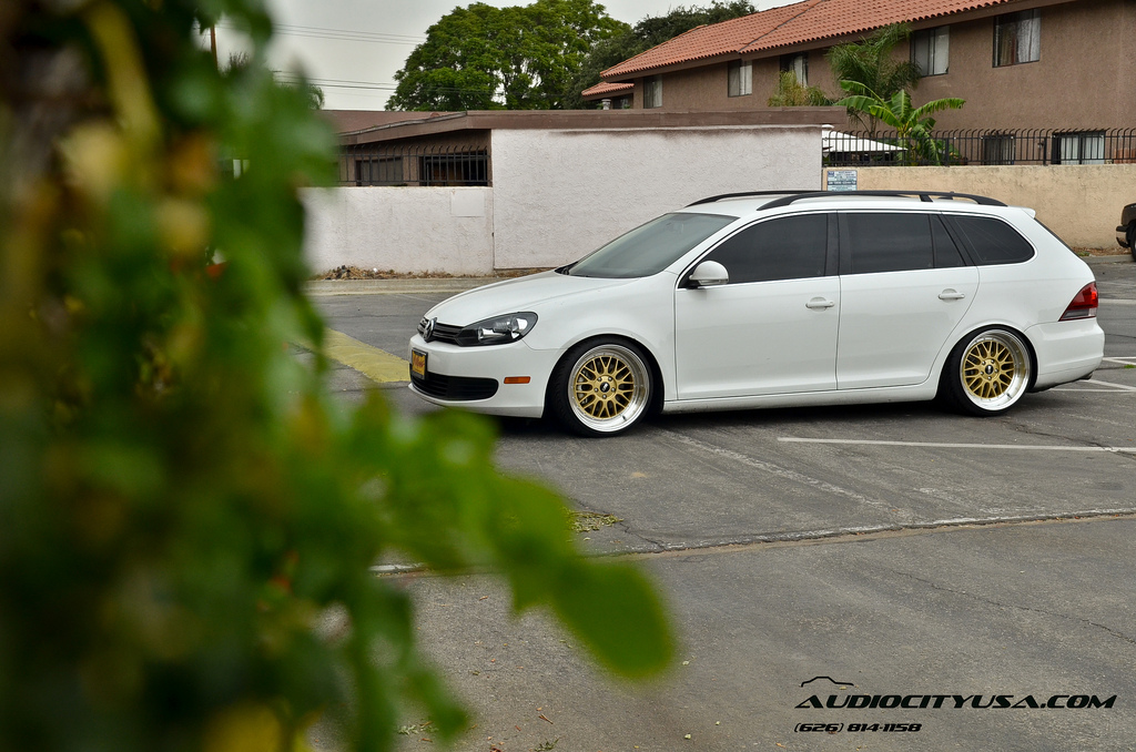 photo 2 Volkswagen Jetta SportWagen custom wheels STR 601 18x9.5, ET , tire size 215/35 R18. x ET 