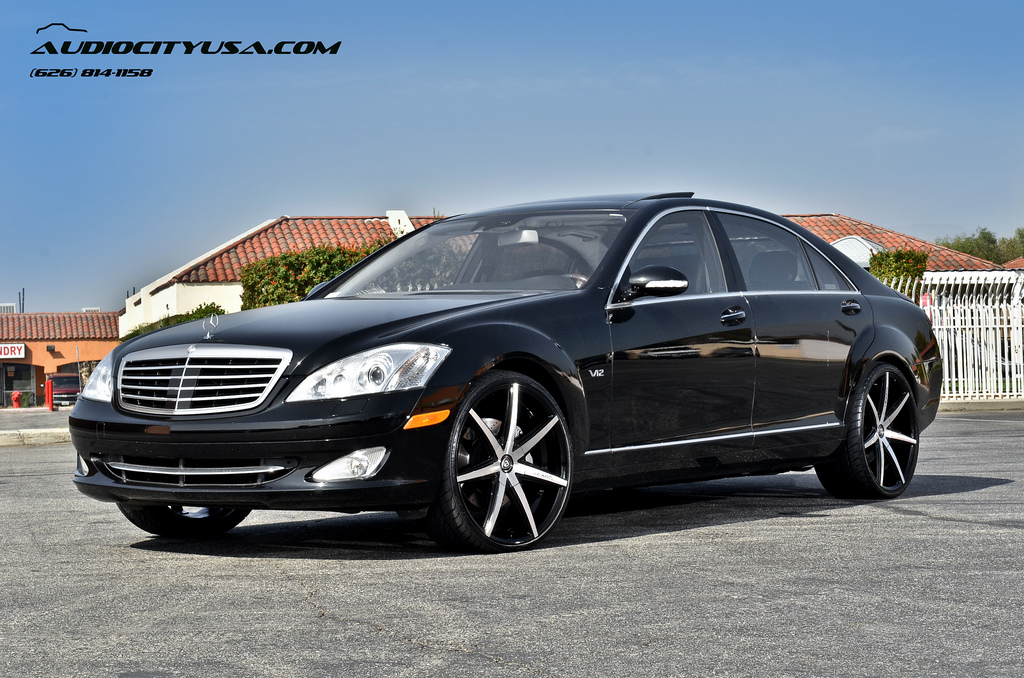 photo 2 Mercedes-Benz S-Class custom wheels Lexani R seven 22x9.0, ET , tire size 245/30 R22. 22x10.0 ET 295/25 R22