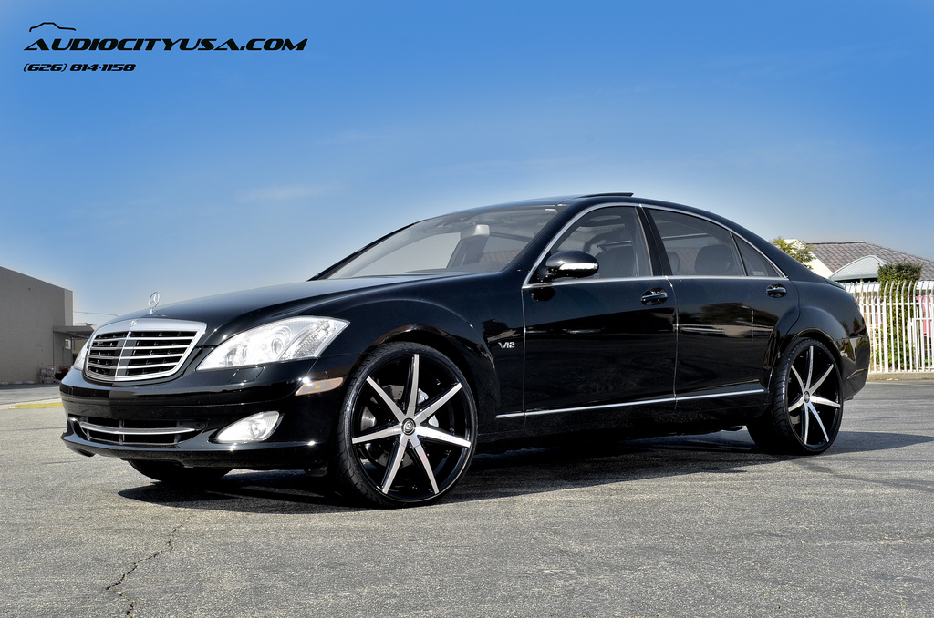 photo 3 Mercedes-Benz S-Class custom wheels Lexani R seven 22x9.0, ET , tire size 245/30 R22. 22x10.0 ET 295/25 R22