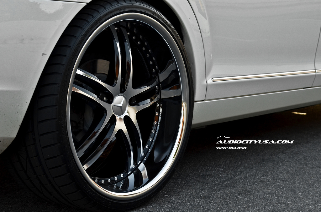 photo 1 Mercedes-Benz S-Class custom wheels XIX X15 22x9.0, ET , tire size 245/30 R22. 22x10.5 ET 295/25 R22
